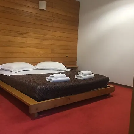 Hotel Bermon 4* Tirana