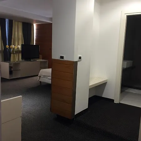 Hotel Bermon Tirana