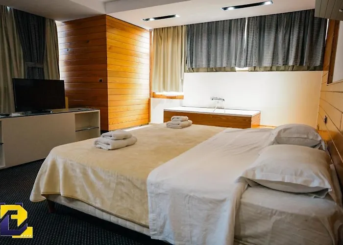 贝尔蒙酒店 地拉那