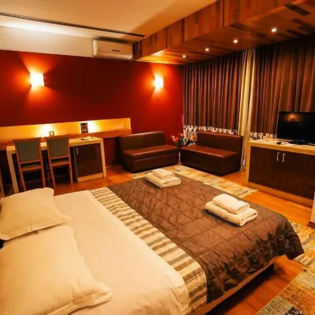 Bermon 4* Τίρανα