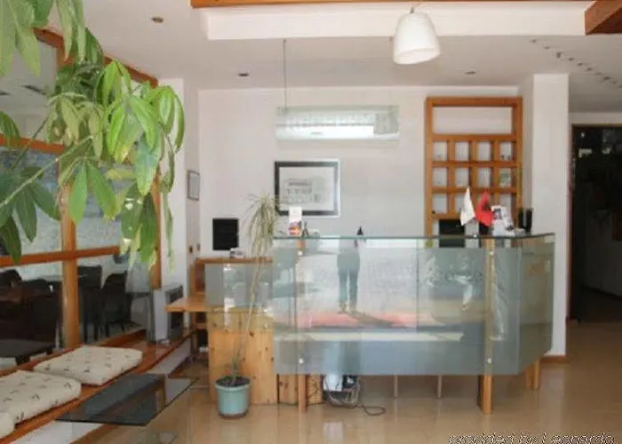 Bermon Hotel Ξενοδοχείο 4*