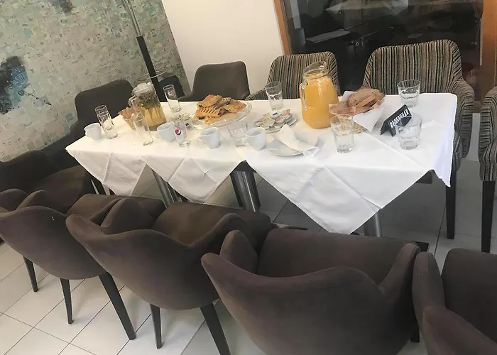 Bermon Hotel Τίρανα